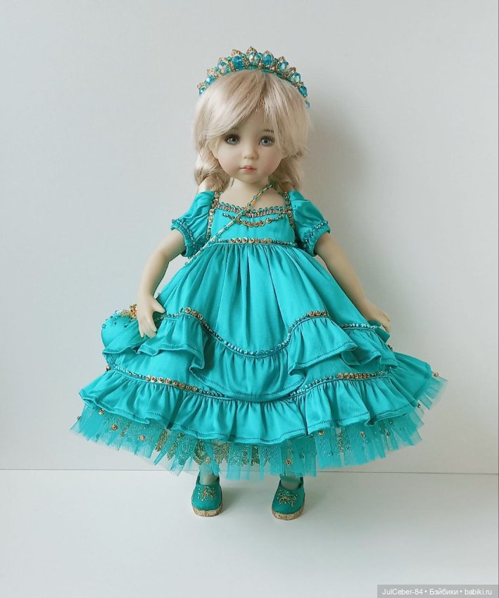 Малахит + золото — Одежда и обувь для кукол своими руками: фото