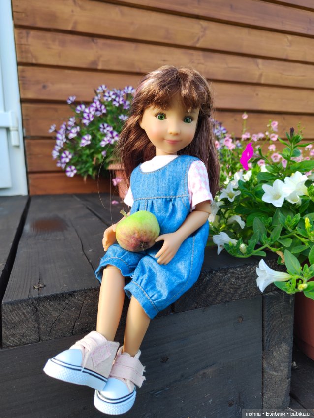 Приветы мамочке — Куклы Ruby Red (Руби Ред) Fashion Friends: Siblies (фото 10)