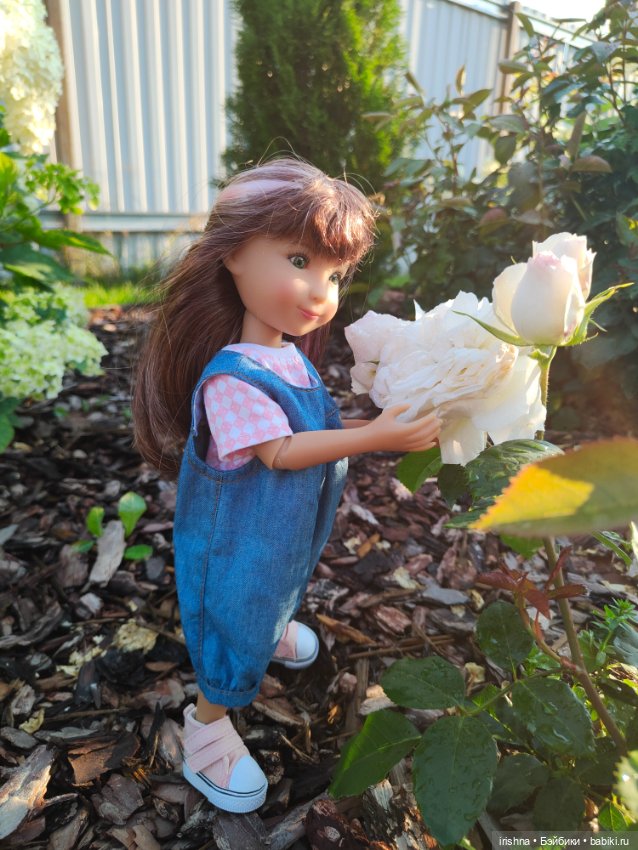 Приветы мамочке — Куклы Ruby Red (Руби Ред) Fashion Friends: Siblies (фото 7)