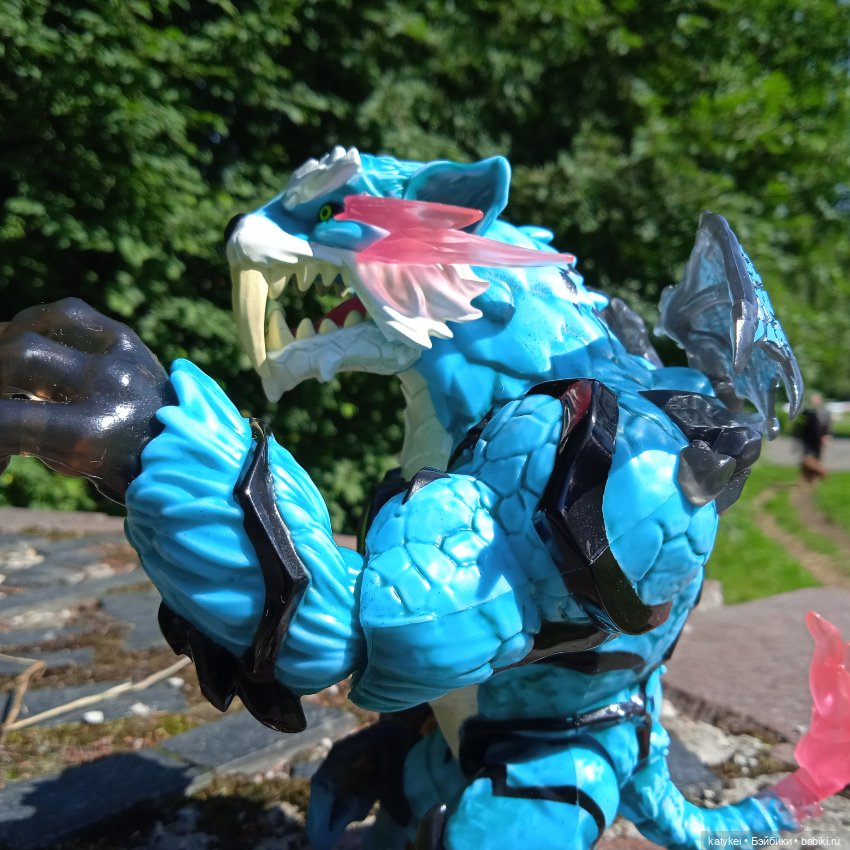 Махох сочиняет (3) и гуляет (фото 2)