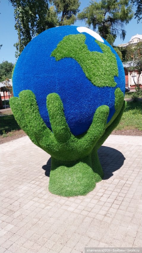 Топиарные скульптуры на Набережной р.Ангары (фото 8)