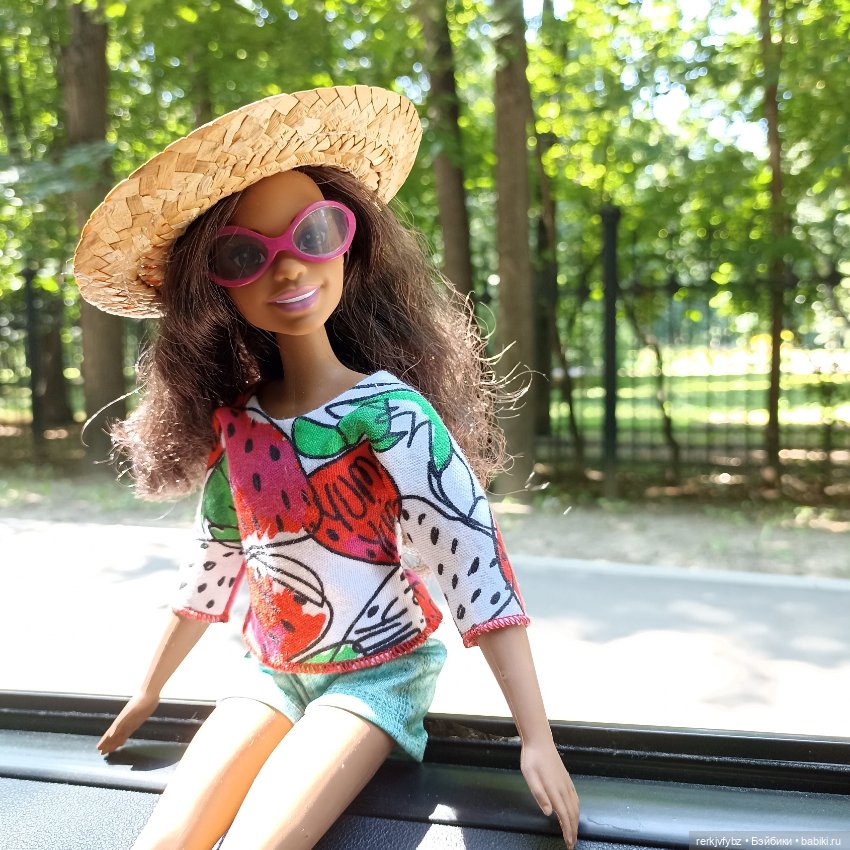 Сбывшаяся мечта 2 в 1 — Куклы Barbie (Барби): Looks (фото 6)