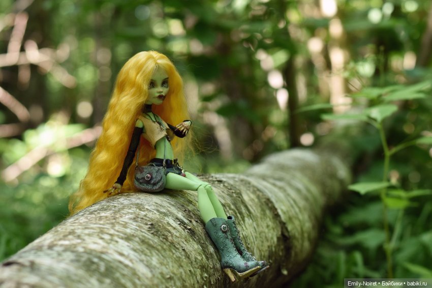 Зомби-модница Венера — ООАК Monster High и Ever After High: репейнт (фото 3)