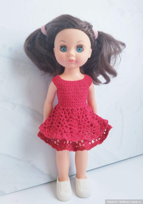 Красное ажурное платье с двухярусной юбочкой для куклы 30 см Китай (фото 4)