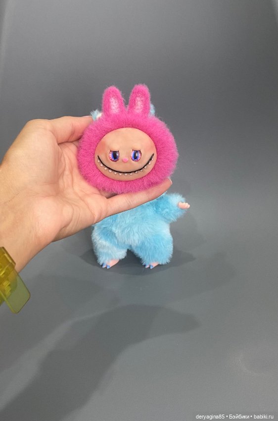 Брошь лабубу — Валяные игрушки из шерсти: сухое валяние (фото 10)