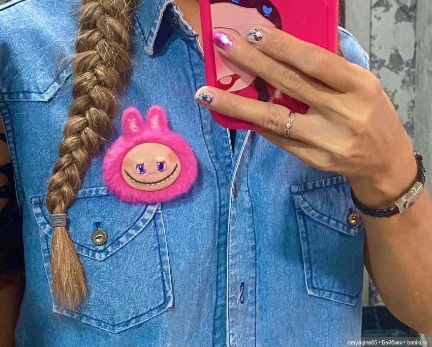 Брошь лабубу — Валяные игрушки из шерсти: сухое валяние