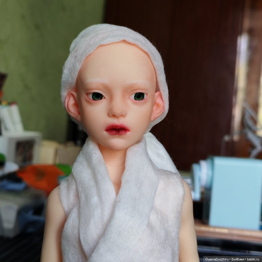 Сделала роспись на личике куклы первый раз