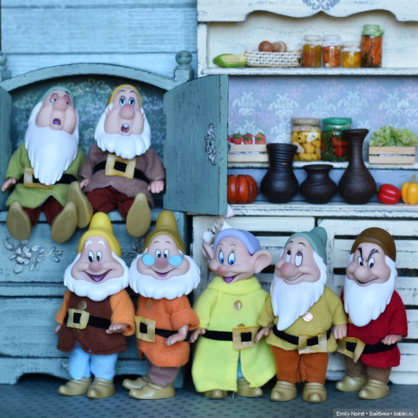 Любимая сказка — Куклы Disney Animators и Принцессы Диснея: Disney Store