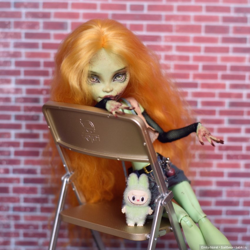 Самая стильная зомби — ООАК Monster High и Ever After High: репейнт (фото 4)