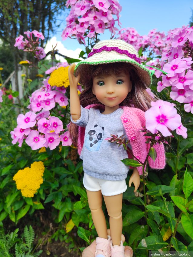 Рубиночка — Куклы Ruby Red (Руби Ред) Fashion Friends: Siblies (фото 5)