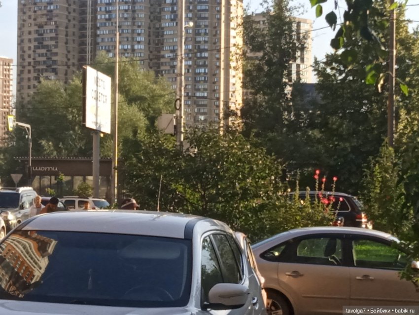 "Август застрянет камнем в сандалии"