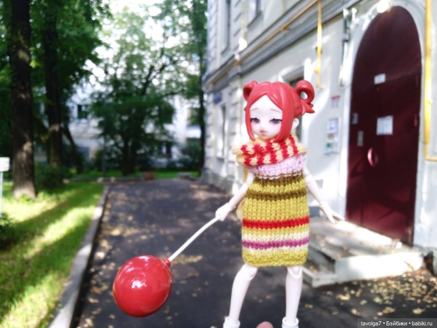 "Август застрянет камнем в сандалии"