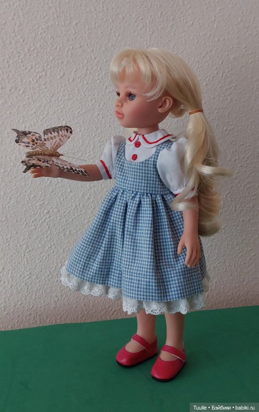 Девочка и бабочка — Куклы Paola Reina (Паола Рейна): новинки (фото 3)