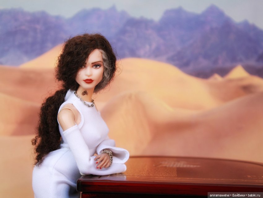 Карина за роялем — Коллекции шарнирных