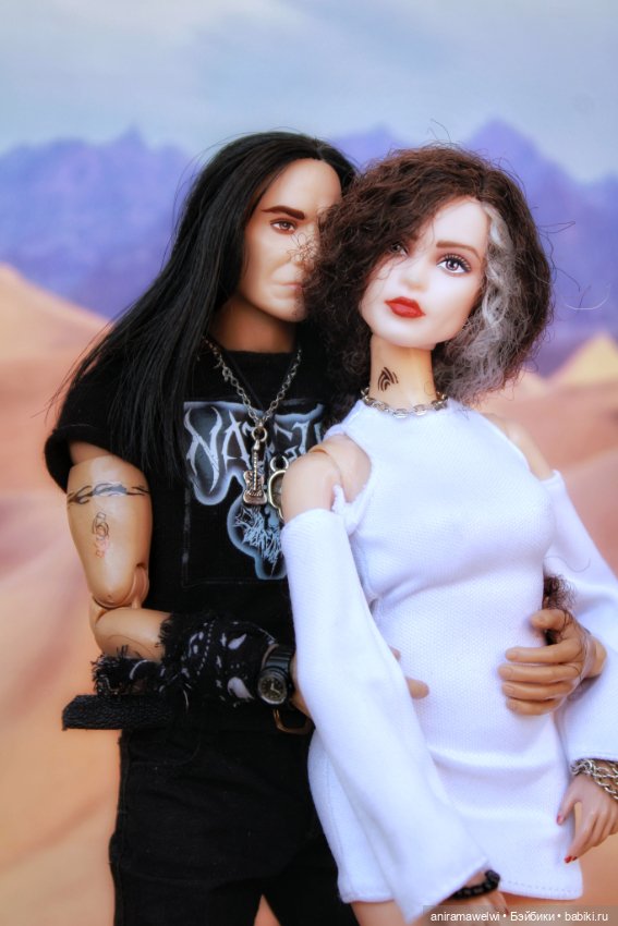 Карина за роялем — Коллекции шарнирных