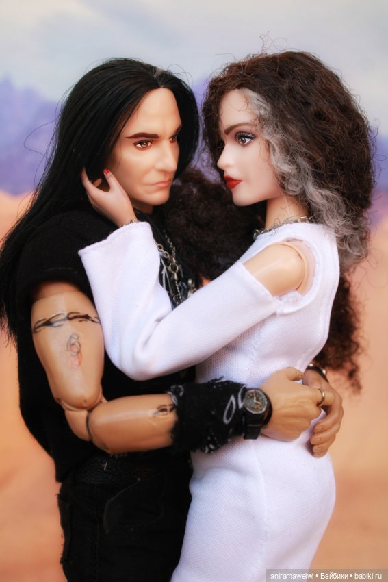 Карина за роялем — Коллекции шарнирных