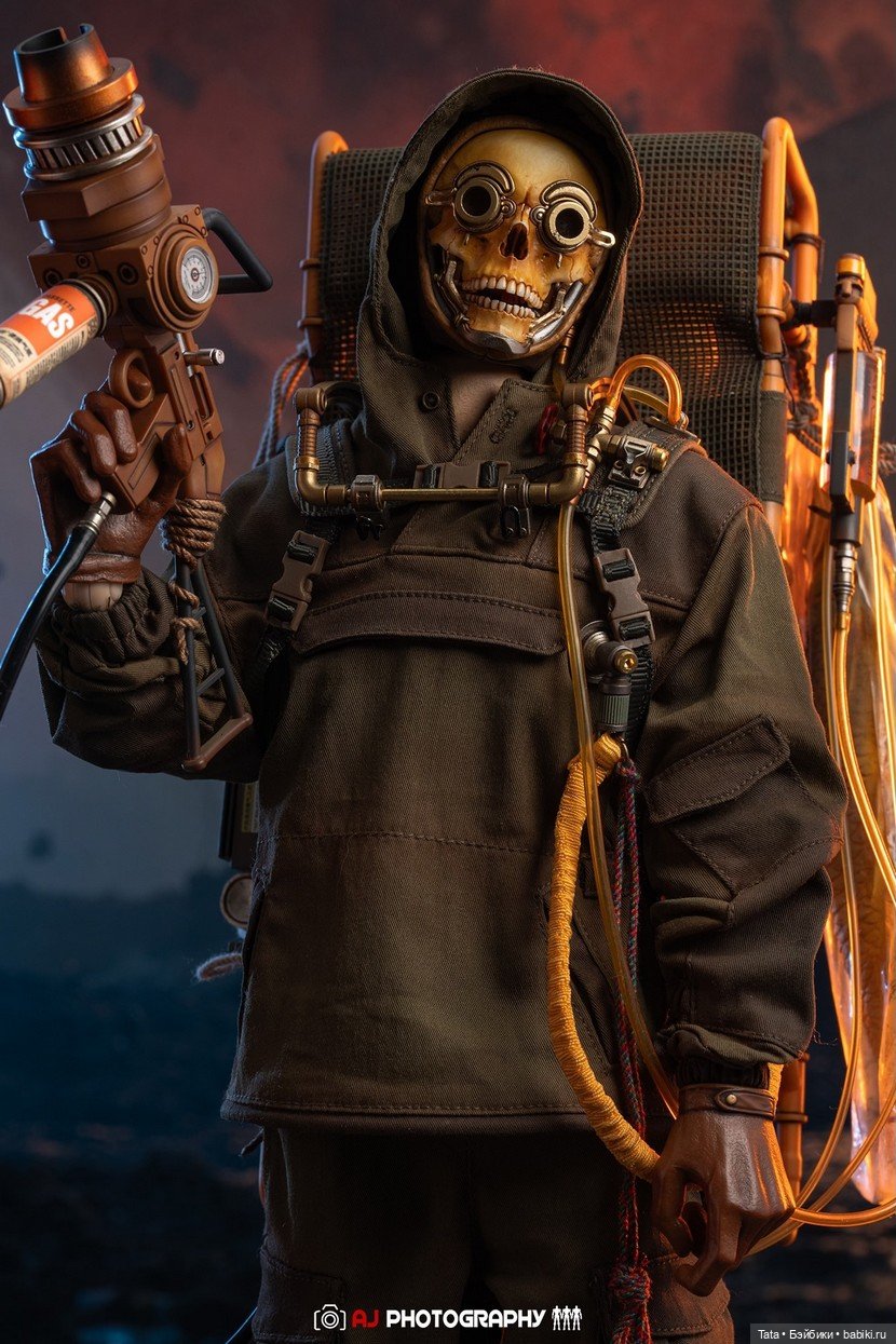 Фигурки Doomsday Survivor - Black 13 Park