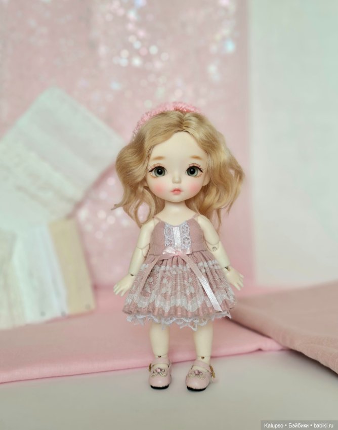 Сарафанчик на ягодку — Куклы Latidoll (Лати): BJD (БЖД) (фото 2)