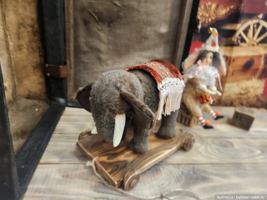 🎪 Винтажный Цирковой Слон на тележке— очарование ручной работы! 🐘✨