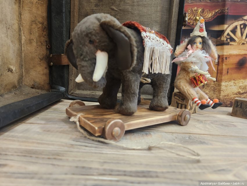 🎪 Винтажный Цирковой Слон на тележке— очарование ручной работы! 🐘✨