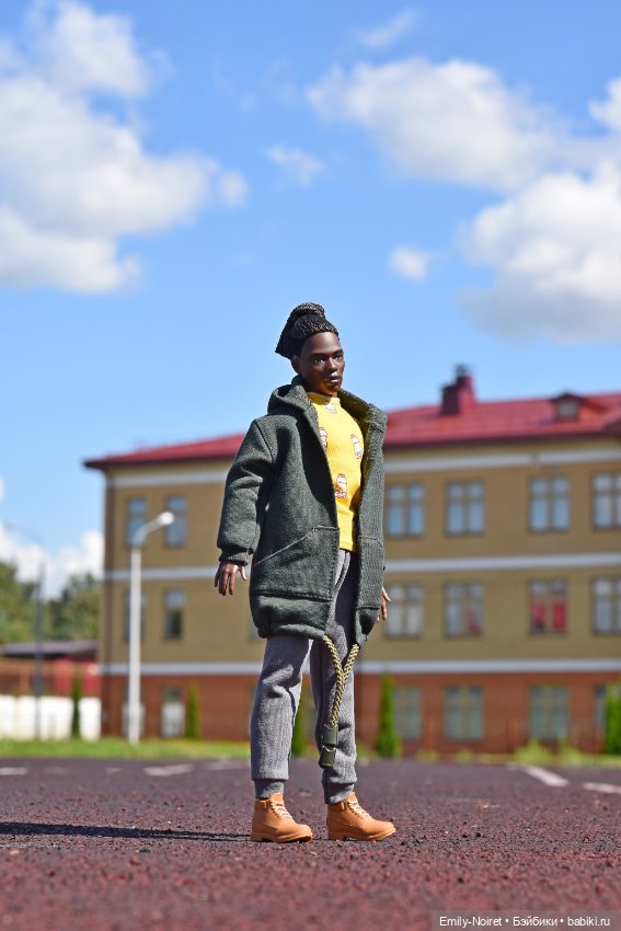 Фото-подборка: Мальчишки — Коллекции игровых кукол (Playline): фото полок (фото 2)