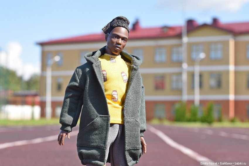 Фото-подборка: Мальчишки — Коллекции игровых кукол (Playline): фото полок (фото 3)