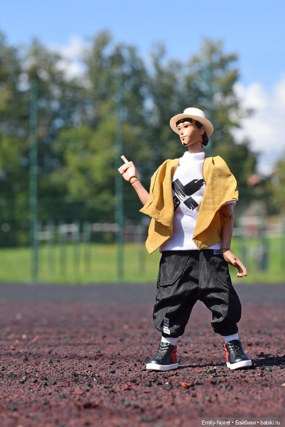 Фото-подборка: Мальчишки — Коллекции игровых кукол (Playline): фото полок (фото 8)