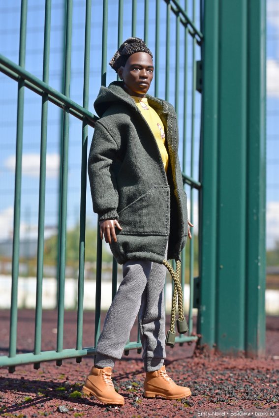 Фото-подборка: Мальчишки — Коллекции игровых кукол (Playline): фото полок (фото 4)