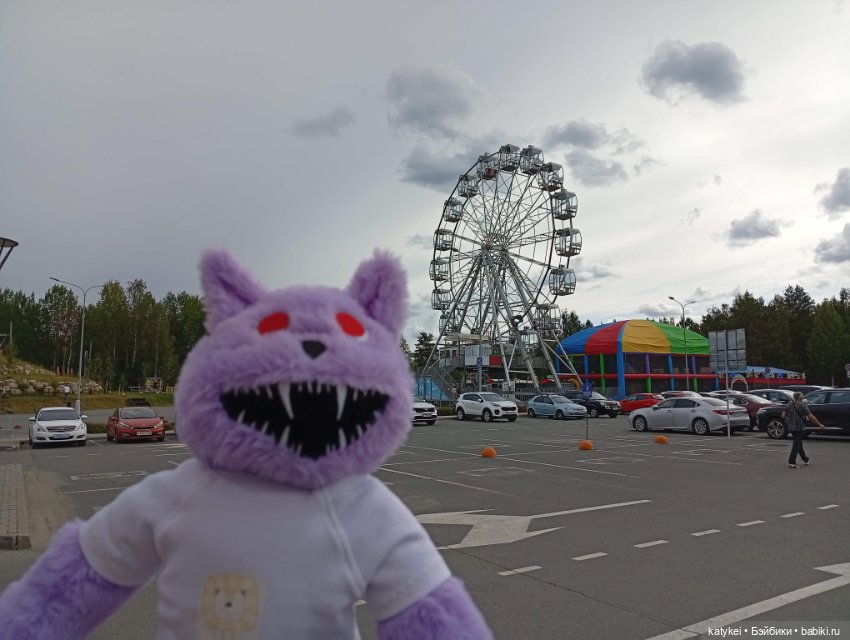 У сиреневой стены — Коллекционные игрушки и фигурки: Lego