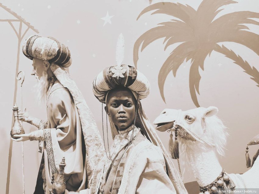 С давней выставки «Искусство куклы» в Экспоцентре: люди и куклы