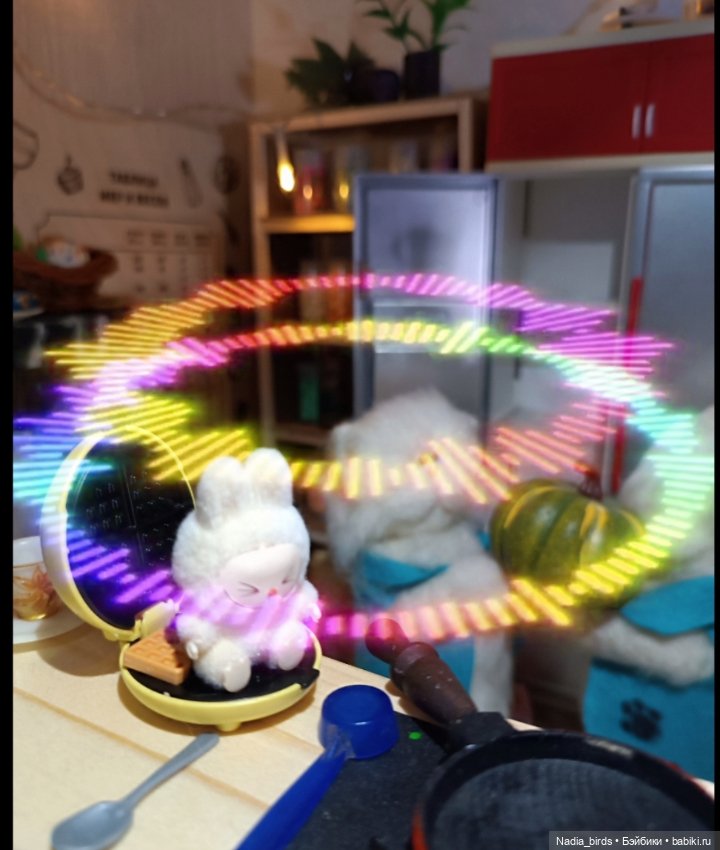 Демон обжорства в кафе "Кошачья лапка"