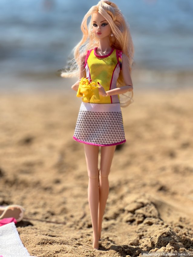 Я не хочу прощаться с солнцем, Мне дорог шум прибрежных волн