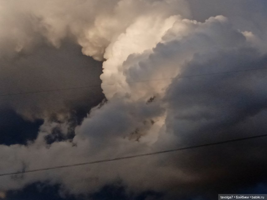 Lori и Eve Lynna - вечером в Москве