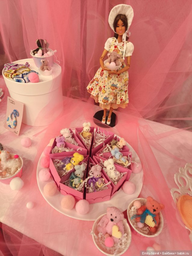 Doll Market (часть 1) — Выставки кукол и мишек Тедди: фоторепортажи