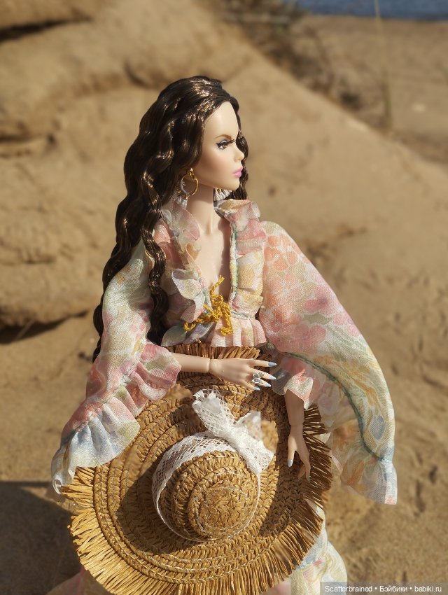 Нежная Тулабелль и песчаный пейзаж