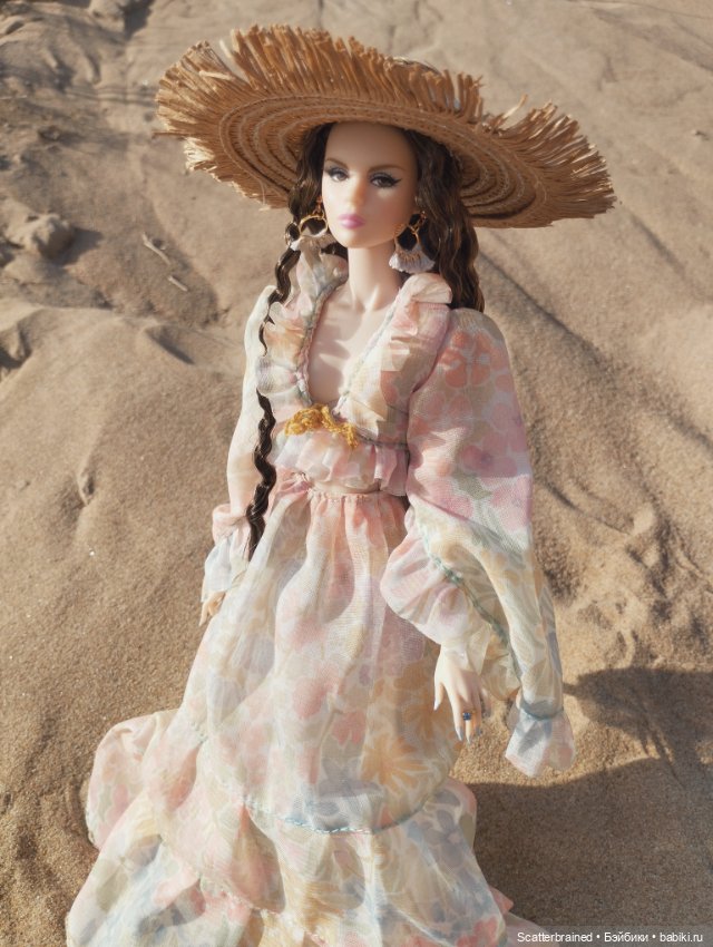 Нежная Тулабелль и песчаный пейзаж