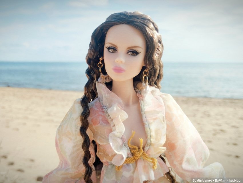 Нежная Тулабелль и песчаный пейзаж