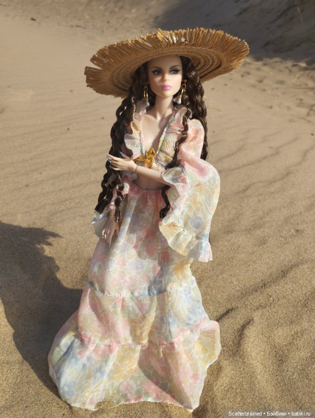 Нежная Тулабелль и песчаный пейзаж