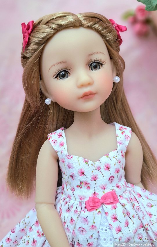 Вероника меняет образ — Куклы Ruby Red (Руби Ред) Fashion Friends: Siblies (фото 3)