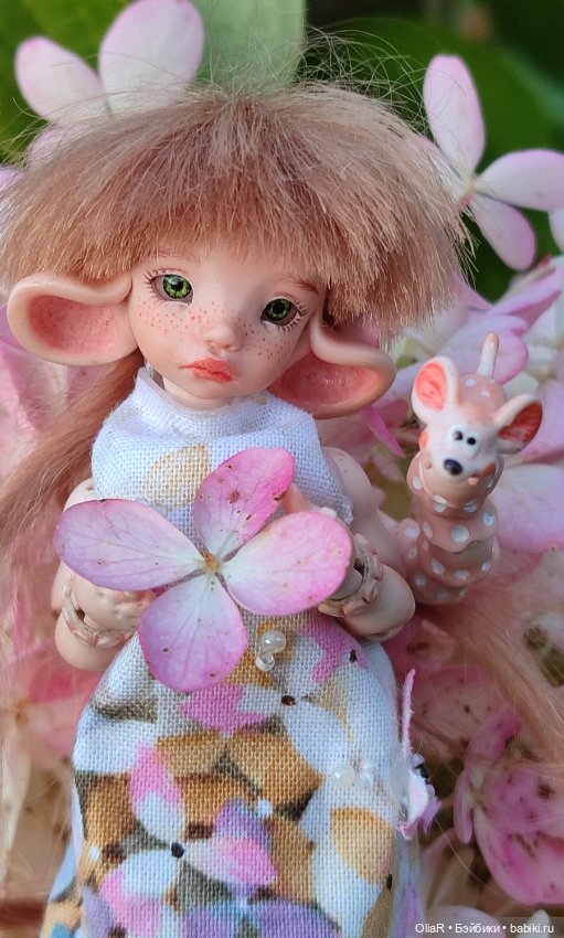 Королева Гортензия Метельчатая и "быстроплатье" для Мышуни 🐭