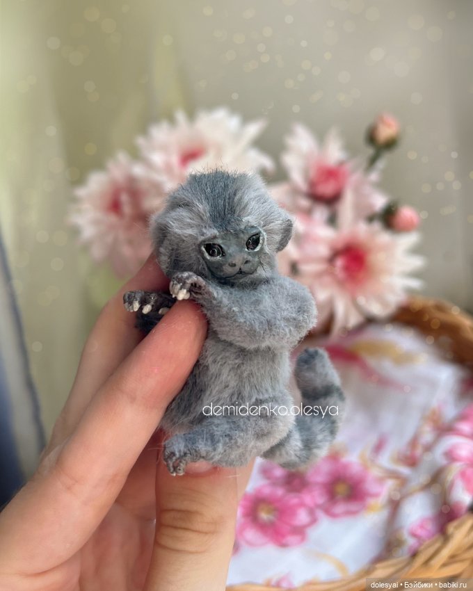 Маленькая игрунка Маркиз — Игрушки в смешанной технике (мех и глина): Арт