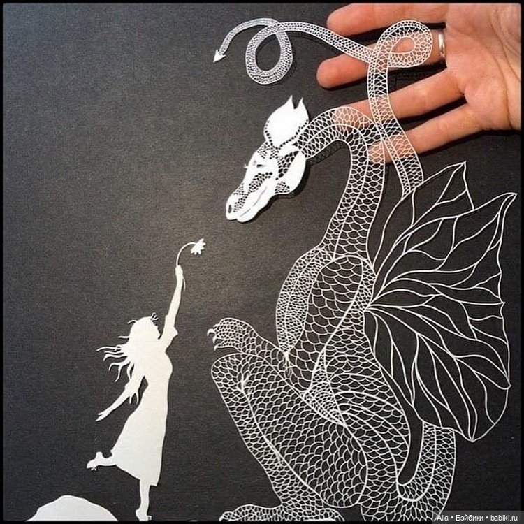 Работы из бумаги Maude White