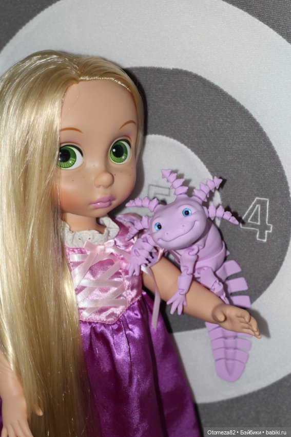 Рапунцель и еë питомец — Куклы Disney Animators и Принцессы Диснея: Disney Store