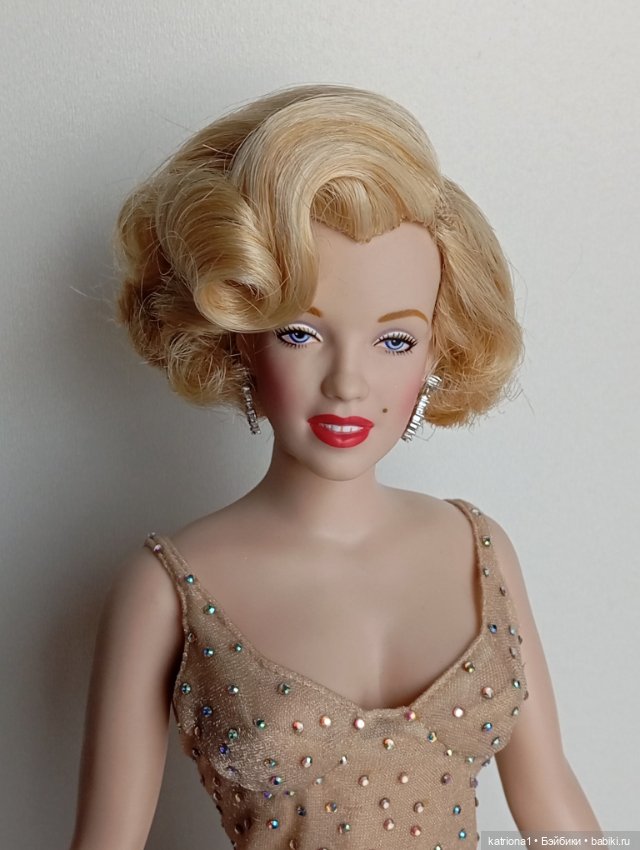 Душечка для президента или поющая Монро (фото 10)