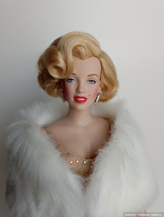 Душечка для президента или поющая Монро (фото 2)