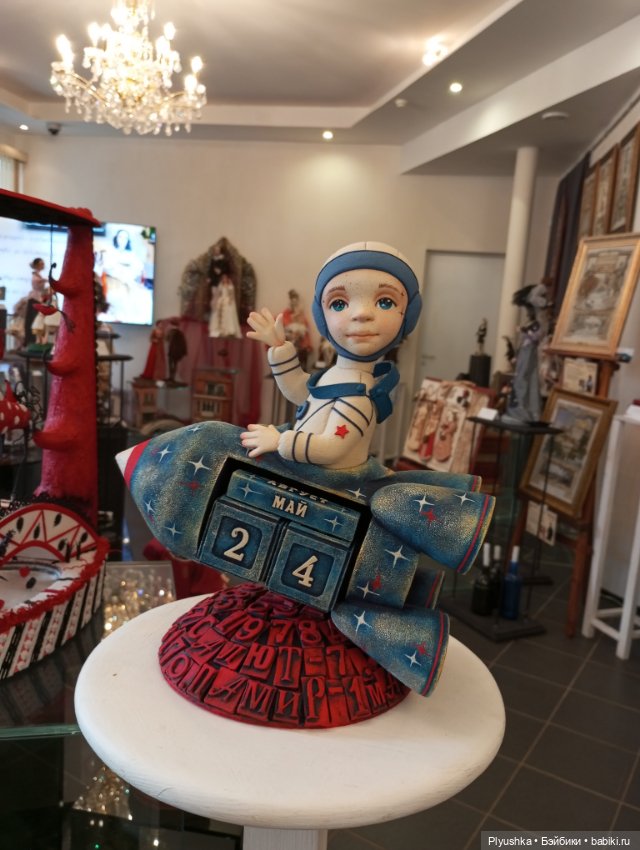 Выставка авторских кукол и мишек Тедди «Элементы искусств» Ч.3