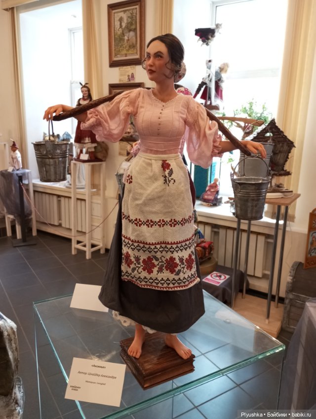 Выставка авторских кукол и мишек Тедди «Элементы искусств» Ч.3