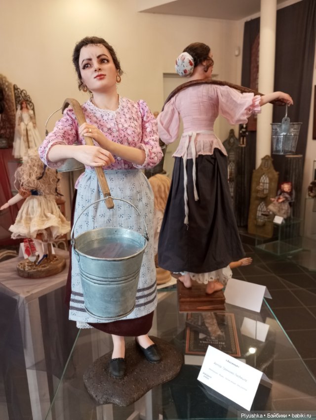 Выставка авторских кукол и мишек Тедди «Элементы искусств» Ч.3