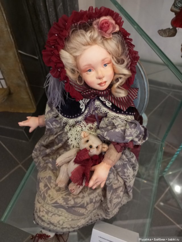 Выставка авторских кукол и мишек Тедди «Элементы искусств» Ч.2