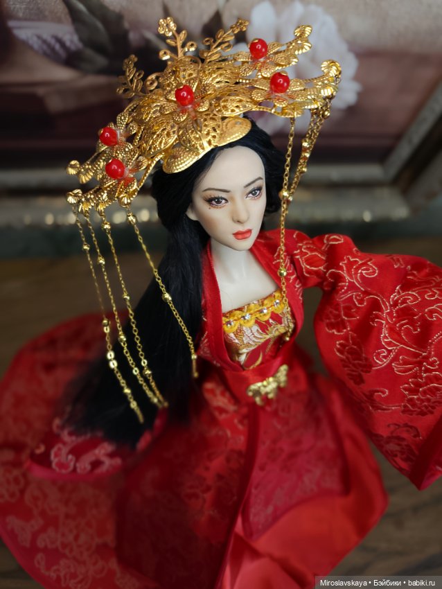 Из куклы с алика в китайскую актрису